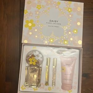 Gift set that’s never been out of the box.